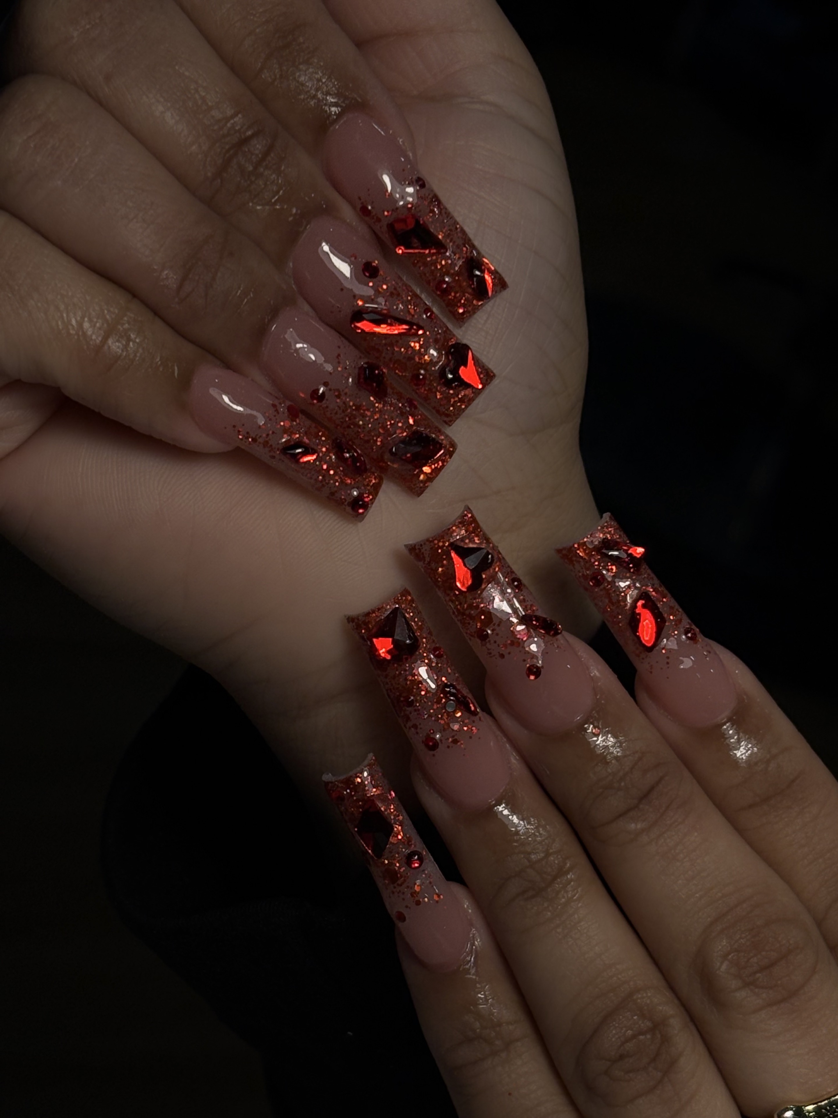 Red bling nail set.